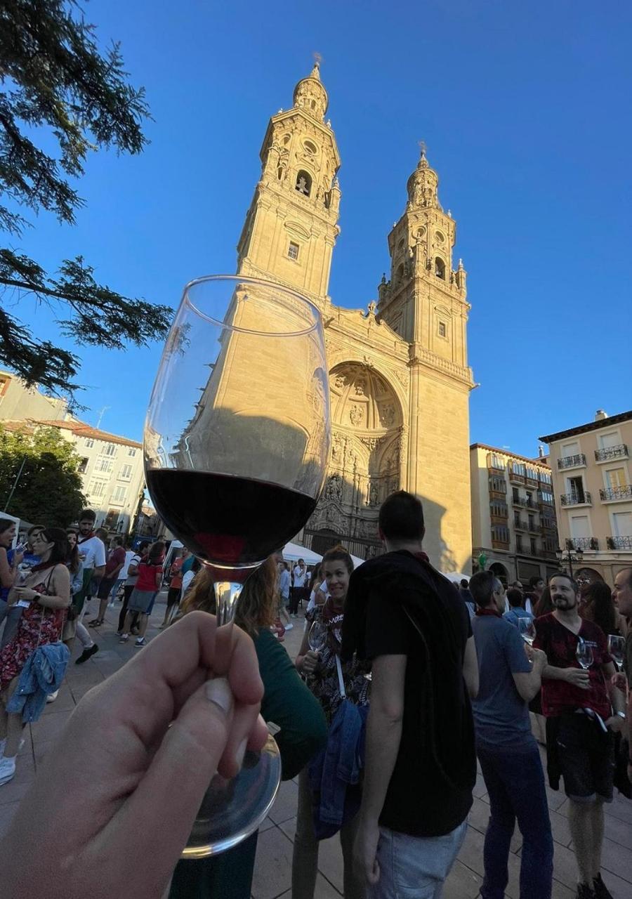 Alojamiento En Pleno Centro Con Wifi Y Aire Acondicionado Logroño Esterno foto